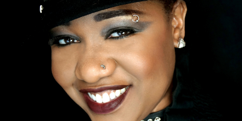 Inaya Day – Le Visiteur House Music Icon img